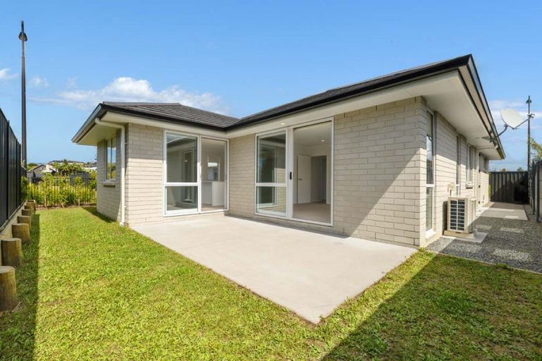 Photo of property in 4 Pioneer Crescent, Omokoroa, 3114