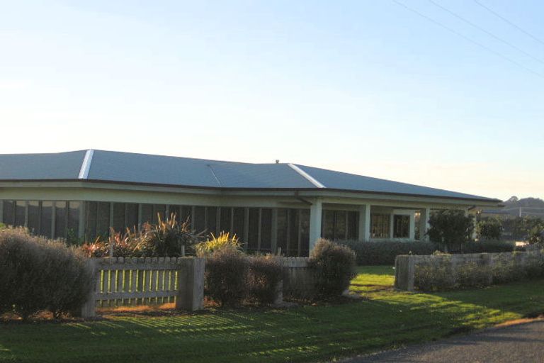 Photo of property in 115 Ridge Road, Mahurangi East, Warkworth, 0982