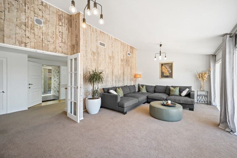 Photo of property in 26 Fratley Avenue, Farm Cove, Auckland, 2012