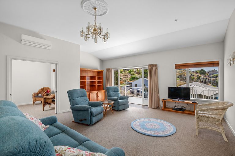 Photo of property in 16 Aronui Road, Bridge Hill, Alexandra, 9320