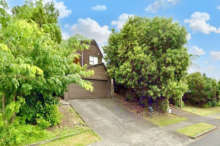 Photo of property in 1/53 Prince Regent Drive, Half Moon Bay, Auckland, 2012