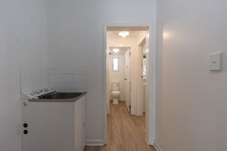 Photo of property in 92 Te Aroha Street, Hamilton East, Hamilton, 3216