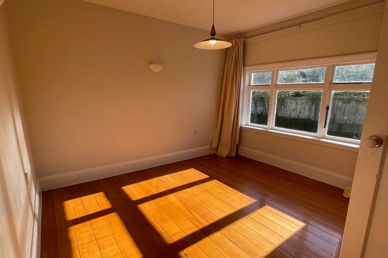 Photo of property in 57 Hawford Road, Opawa, Christchurch, 8023