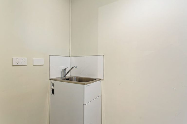 Photo of property in 12 Ribot Place, Randwick Park, Auckland, 2105