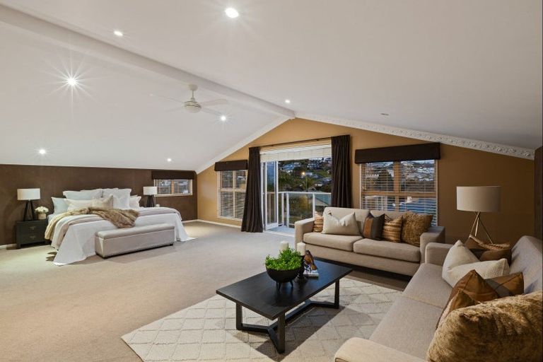 Photo of property in 52 Grovenor Drive, Orewa, 0931