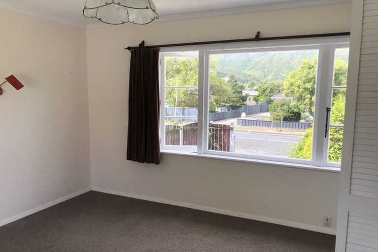Photo of property in 7 Dublin Street, Wainuiomata, Lower Hutt, 5014