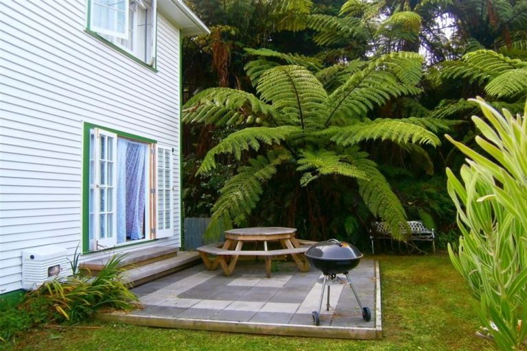 Photo of property in 40 Glenpark Avenue, Frankleigh Park, New Plymouth, 4310