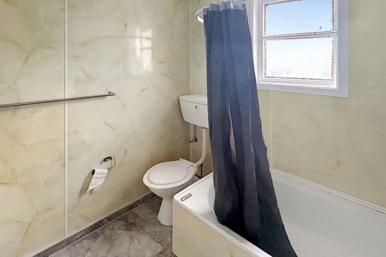 Photo of property in 212 Balmoral Drive, Tokoroa, 3420