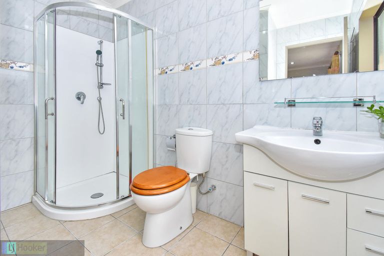 Photo of property in 10c Evans Road, Weymouth, Auckland, 2103