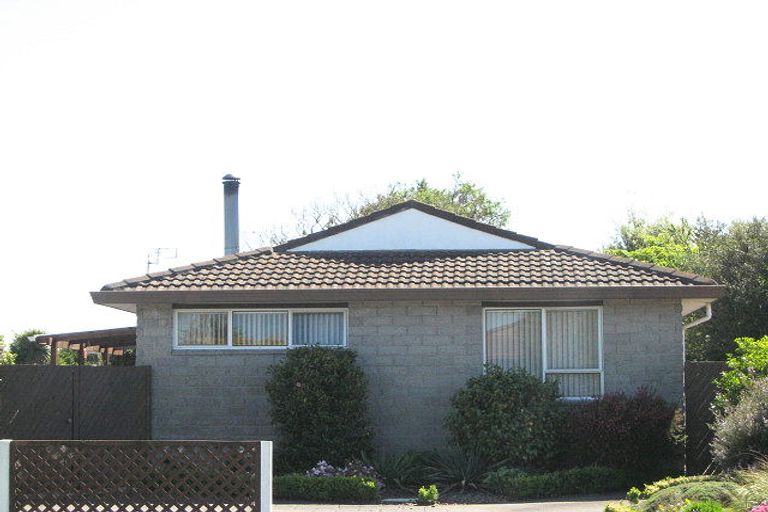 Photo of property in 61 Solomon Avenue, Redwood, Christchurch, 8051