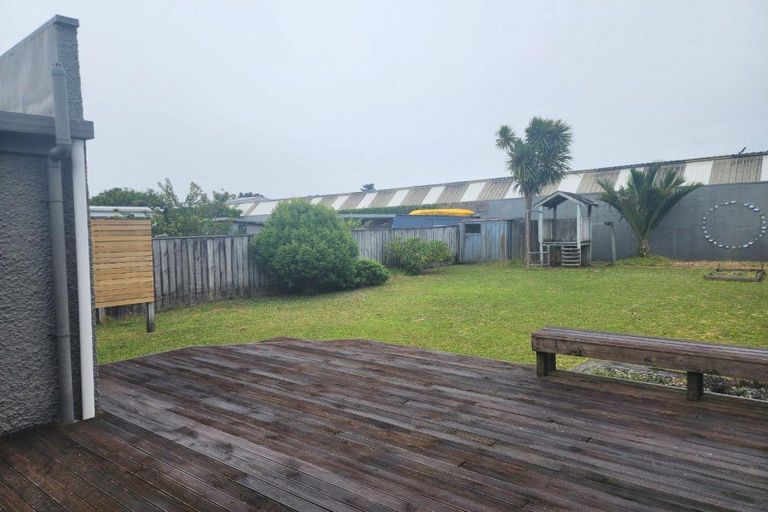 Photo of property in 12 Vogel Street, Fitzroy, New Plymouth, 4312