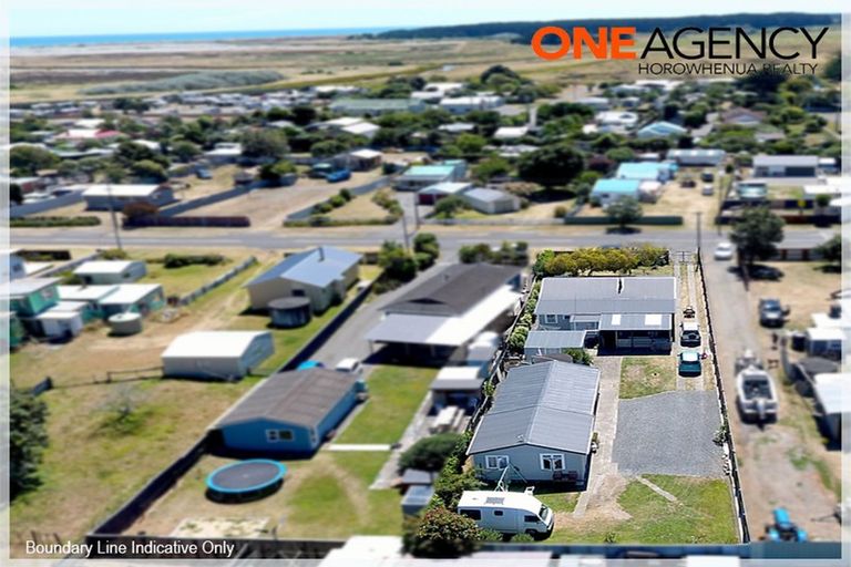 Photo of property in 27 Punga Street, Tangimoana, 4822