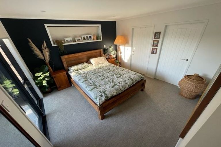 Photo of property in 2 Tiria Drive, Papamoa Beach, Papamoa, 3118