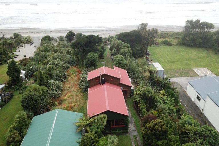 Photo of property in 107 Torea Street, Granity, 7823