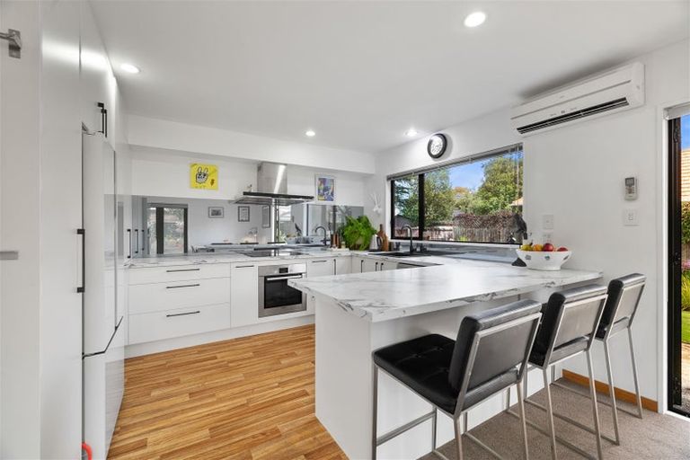 Photo of property in 2 Fadges Lane, Bryndwr, Christchurch, 8053