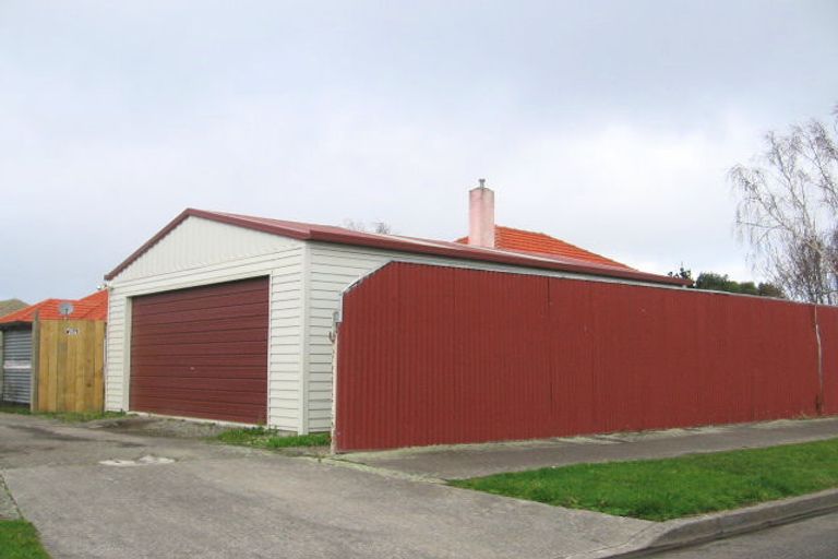 Photo of property in 15 Tweed Street, Roslyn, Palmerston North, 4414