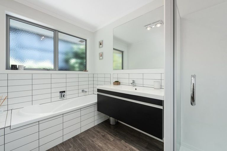 Photo of property in 20 Kinmount Drive, Pyes Pa, Tauranga, 3112