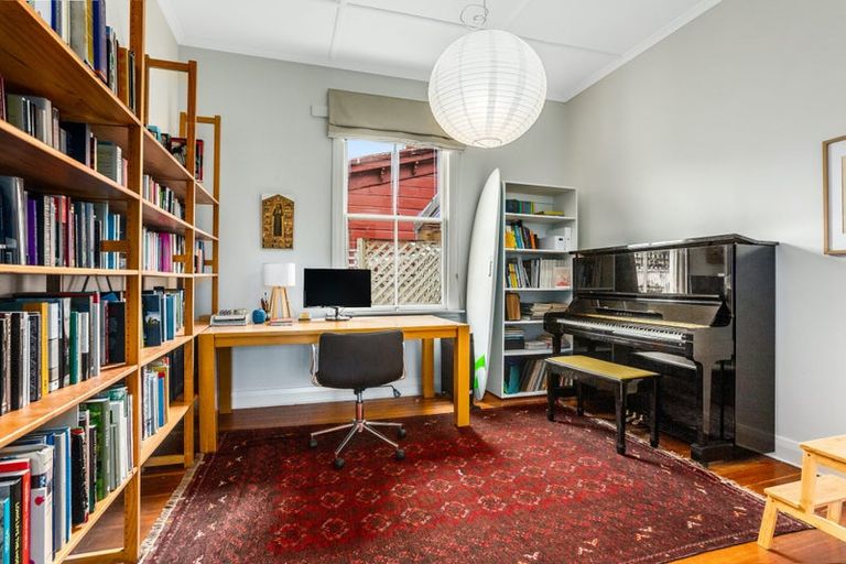 Photo of property in 17 Fitzherbert Street, Alicetown, Lower Hutt, 5010