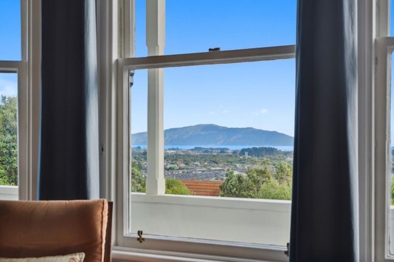 Photo of property in 14 Kea Street, Waikanae, 5036