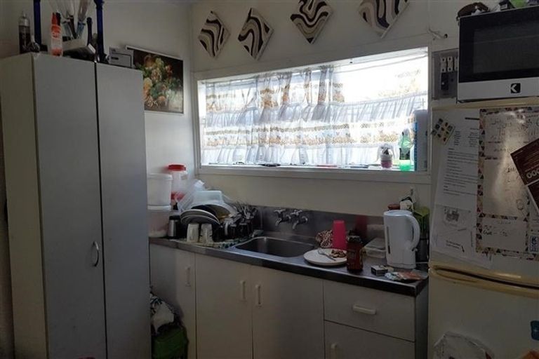 Photo of property in 13 Chelburn Crescent, Mangere East, Auckland, 2024