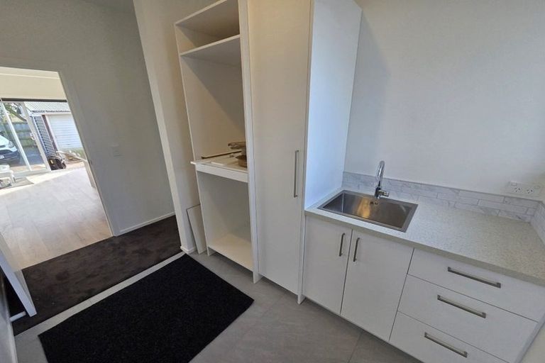 Photo of property in 5 Kawaka Street, Riccarton, Christchurch, 8041