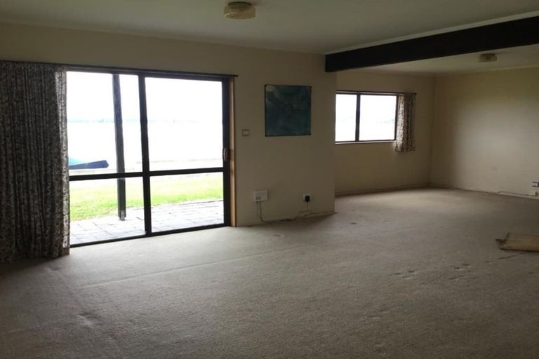Photo of property in 50-52 The Esplanade, Omokoroa, 3114