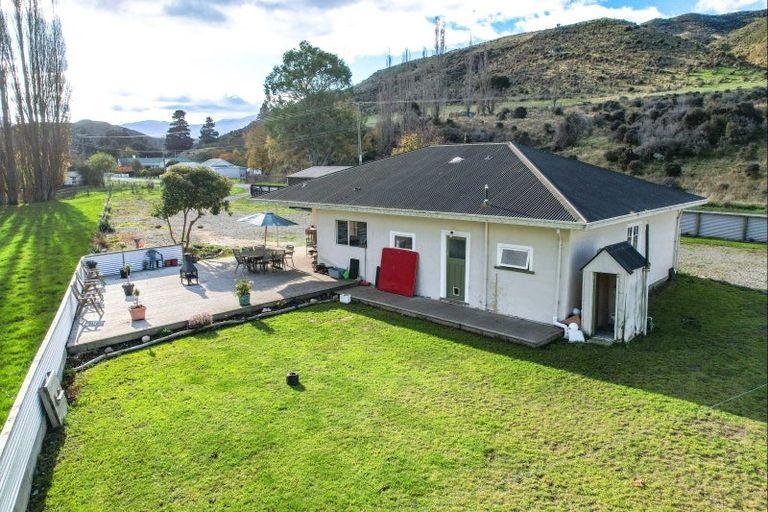Photo of property in 5941 Hakataramea Highway, Station Peak, Kurow, 9498
