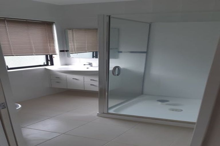 Photo of property in 133a Redoubt Road, Goodwood Heights, Auckland, 2105