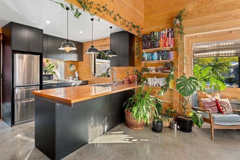 Photo of property in Luggate Park, 22 Cooper Crescent, Luggate, Wanaka, 9383
