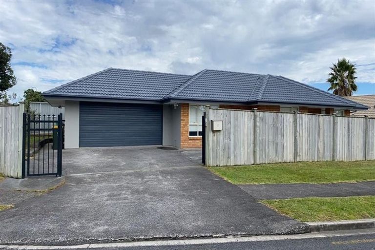 Photo of property in 2 Vidiri Court, Flat Bush, Auckland, 2019