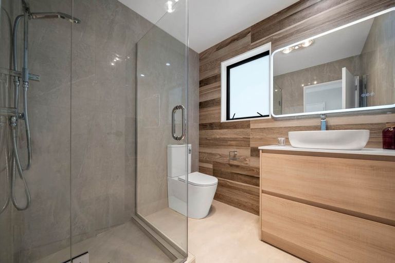 Photo of property in 2 Ritetai Street, Clarks Beach, 2122