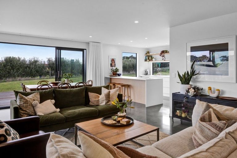 Photo of property in 2 Tasman Street, Opunake, 4616