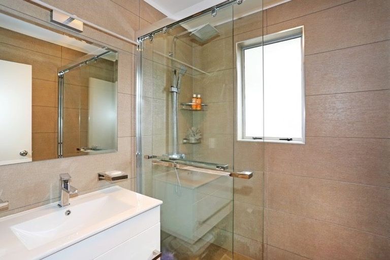 Photo of property in 14 Greenhaven Avenue, Opaheke, Papakura, 2113