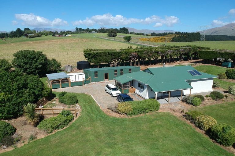 Photo of property in 1331 Livingstone-duntroon Road, Livingstone, Oamaru, 9491