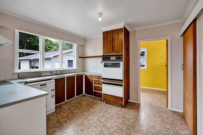 Photo of property in 9 Manawapou Road, Hawera, 4610