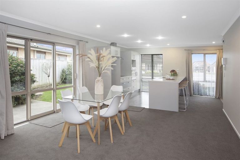 Photo of property in 3 Reeves Road, Rangiora, 7400