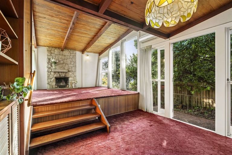 Photo of property in 6 Penton Road, Stanmore Bay, Whangaparaoa, 0932