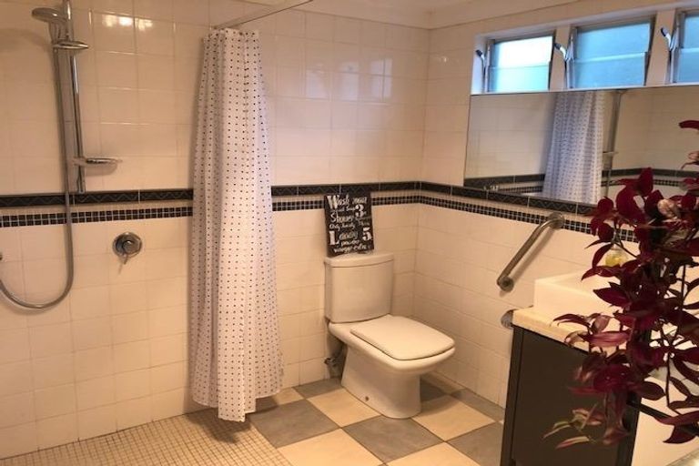 Photo of property in 45 Hastings Road, Mairangi Bay, Auckland, 0630