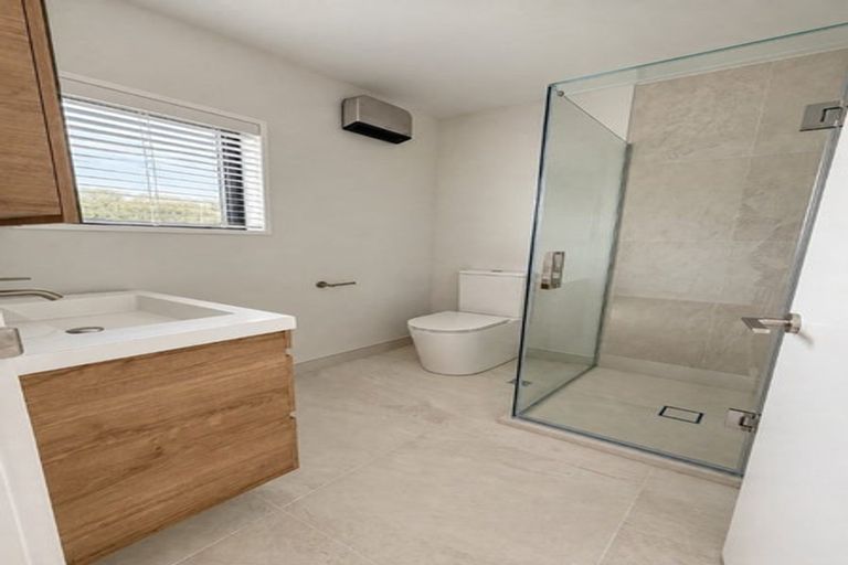 Photo of property in 25a-c Shirley Road, Waipapa, 0295