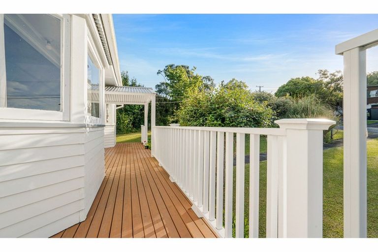 Photo of property in 14a South Lynn Road, Titirangi, Auckland, 0604