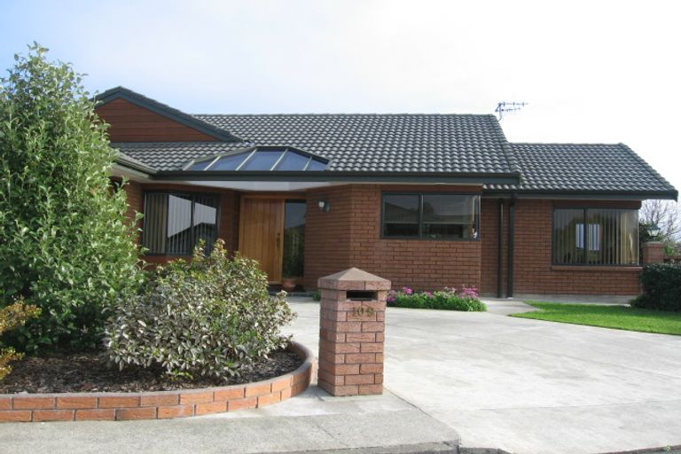 Photo of property in 109 Summerhill Drive, Fitzherbert, Palmerston North, 4410