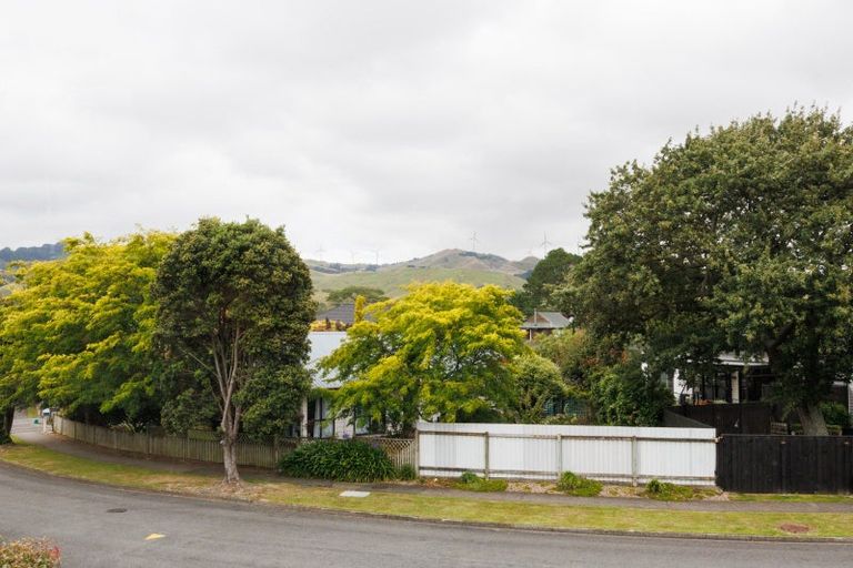 Photo of property in 18 Oak Crescent, Ashhurst, 4810