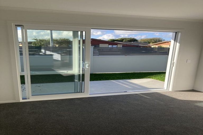 Photo of property in 2/17 Waerenga Road, Otaki, 5512