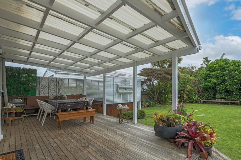 Photo of property in 10 Mahoe Avenue, Takaro, Palmerston North, 4410