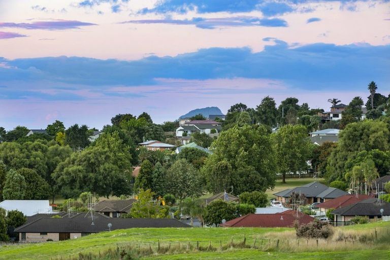 Photo of property in 37 Falcon Drive, Welcome Bay, Tauranga, 3112