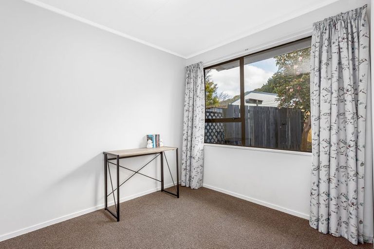 Photo of property in 13a Transom Close, Whitby, Porirua, 5024