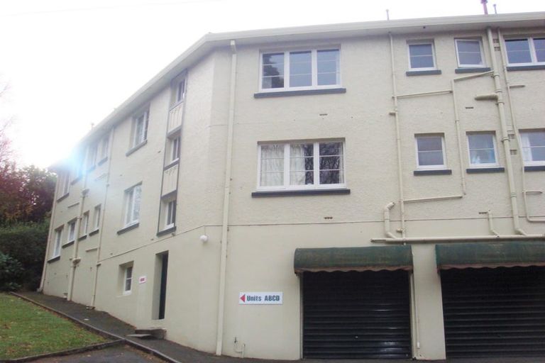 Photo of property in 4d Alva Street, Dunedin Central, Dunedin, 9016