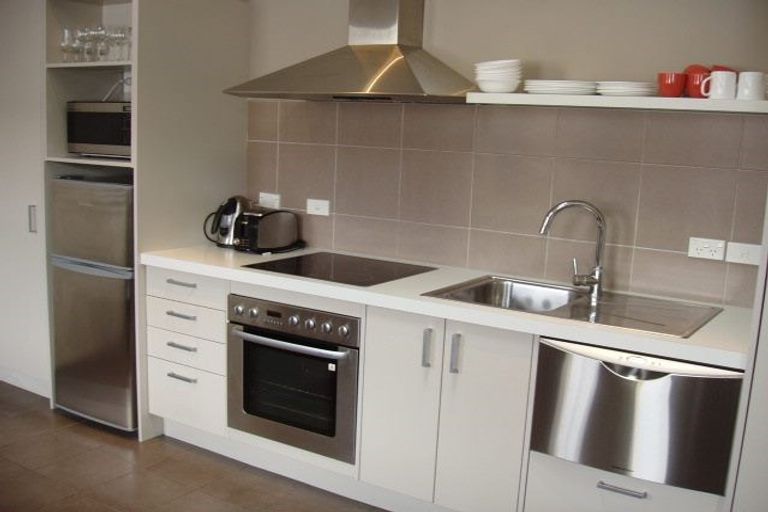 Photo of property in 12 Majoribanks Street, Mount Victoria, Wellington, 6011