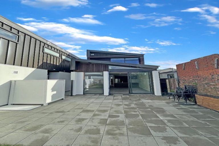 Photo of property in 3/149 Onepu Road, Lyall Bay, Wellington, 6022