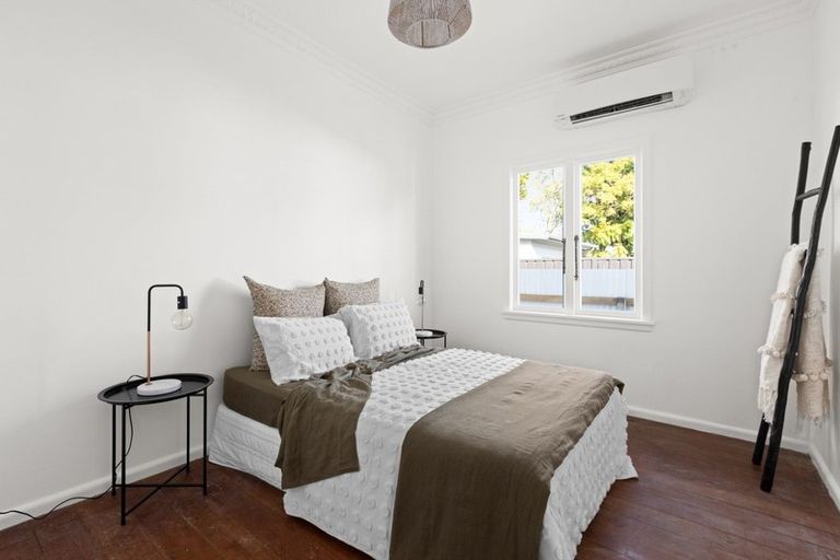 Photo of property in 14 Savage Crescent, Marewa, Napier, 4110